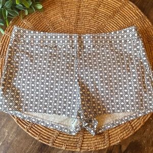 🔥Express Geometric Pattern Dress Shorts